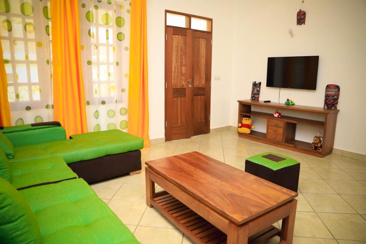 V-Szameitat Homes Praia de Diani Exterior foto